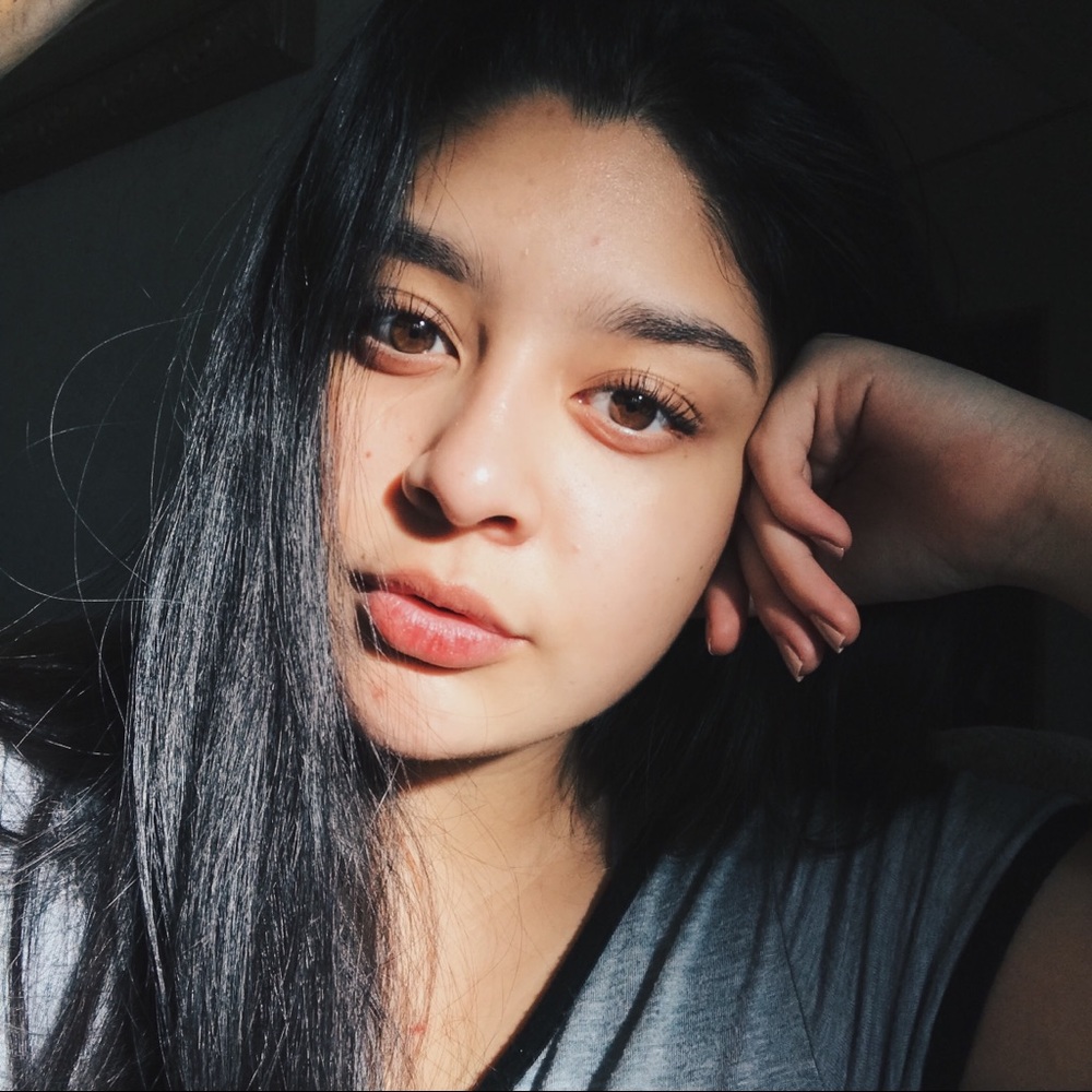 Meet your Posher, Nayelly